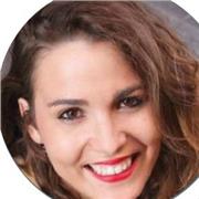 MAESTRA DE APOYO EN DIFICULTADES DE APRENDIZAJE